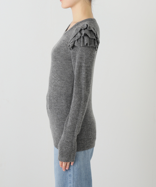 Spick & Span(スピックアンドスパン)の「《WEB限定 / 追加2》アルパカ混フリルニット(ニット/セーター・レディース・グレー/ブラック・FREE)」の18枚目の写真