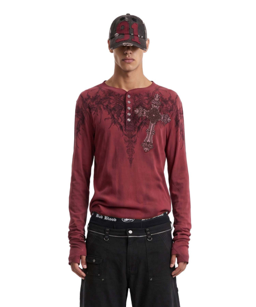BADBLOOD(バッドブラッド)の「T.M.V. RELIC CROSS ワークショップ ヘンリー ロングスリーブ - ボルドー(Tシャツ/カットソー・レディース・その他・SMALL/MEDIUM/LARGE)」の1枚目の写真