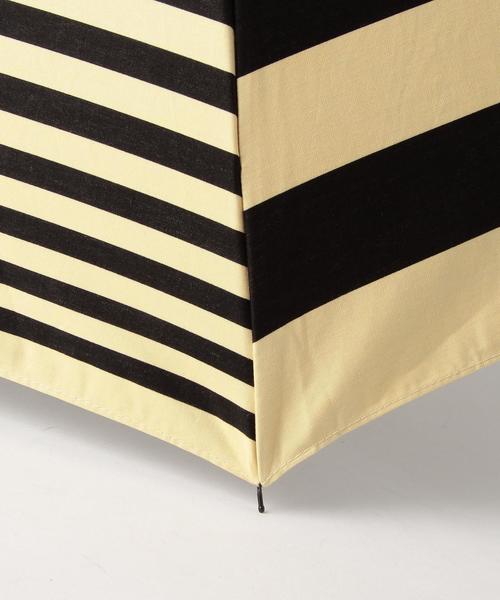 Jewel Changes（ジュエルチェンジズ）の「cocca ランダム ボーダー 折りたたみ 傘 / コッカ / 晴雨兼用 / 日傘 / 雨傘（折りたたみ傘・レディース・ブラック/ライトブルー・FREE）」の5枚目の写真