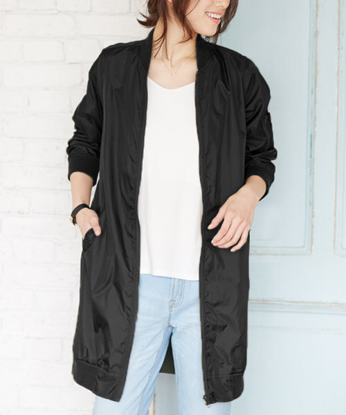 Pierrot(ピエロ)の「MA-1 ロング丈ブルゾン(MA-1・レディース・ブラック/カーキ・M/L)」の2枚目の写真