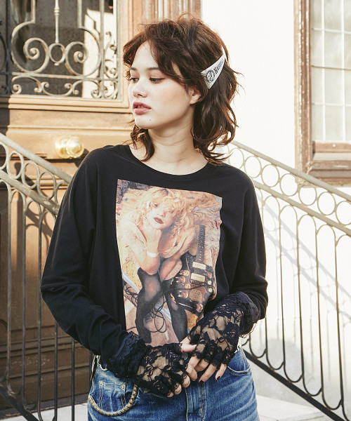 HYSTERIC GLAMOUR(ヒステリックグラマー)の「Courtney Love/COURTNEY1992 pt プルオーバー(Tシャツ/カットソー・レディース・ホワイト/パープル/ブラック・FREE)」の3枚目の写真