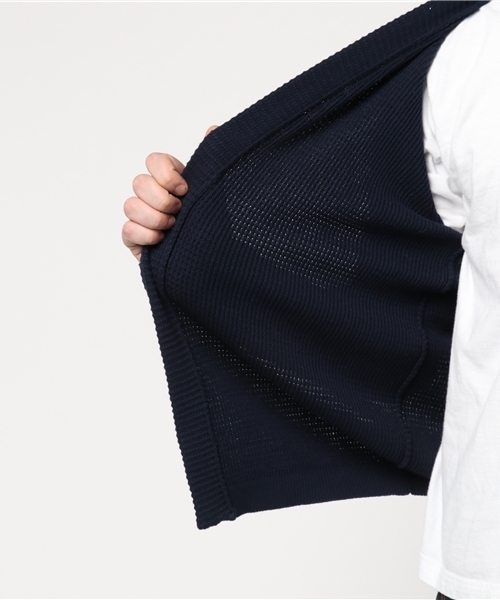 SHIPS JET BLUE(シップスジェットブルー)の「SHIPS JET BLUE: ノーボタン カーディガン(カーディガン/ボレロ・メンズ・ブラウン/オリーブ/ネイビー・LARGE/MEDIUM)」の5枚目の写真