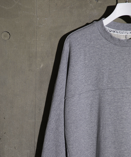 NUMBER (N)INE(ナンバーナイン)の「【NUMBER (N)INE】≪STUDIOUS限定≫別注コーマスウェットプルオーバー(スウェット・メンズ・トップグレー/サンドベージュ/ブラック/グレー/ベージュ・2/1/3)」の21枚目の写真