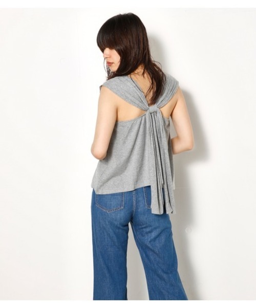 SLY（スライ）の「BACK TIE CUT TOPS（Tシャツ/カットソー・レディース・トップグレー/ホワイト/ブラック・FREE）」の3枚目の写真