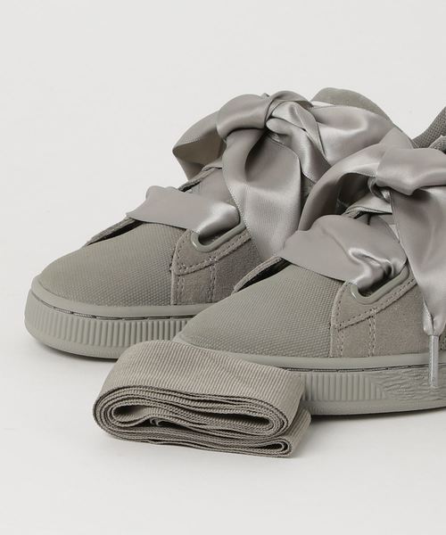 PUMA（プーマ）の「スウェード ハート ペベル ウィメンズ (WOMEN)（スニーカー・レディース・ベージュ/グリーン/ベージュ系その他・22.5cm/23.5cm/24.5cm/25.5cm/23.0cm/24.0cm/25.0cm）」の6枚目の写真