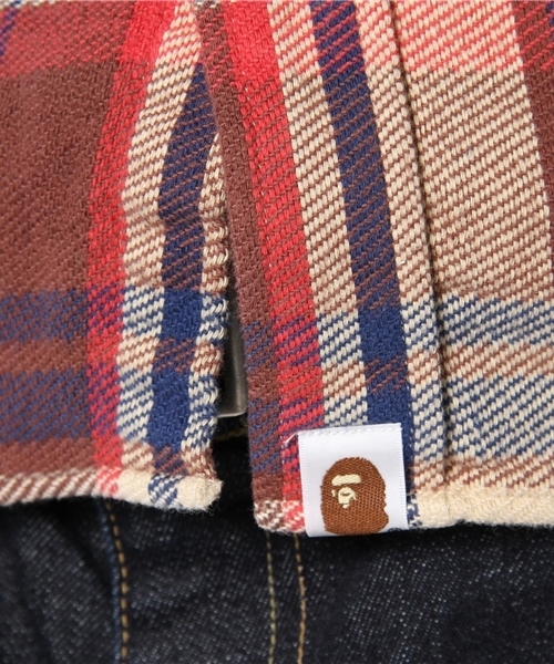 A BATHING APE（アベイシングエイプ）の「BAPE CHECK FLANNEL SHIRT（シャツ/ブラウス・メンズ・レッド/ブルー・SMALL/XX-LARGE/X-LARGE/LARGE/MEDIUM）」の7枚目の写真