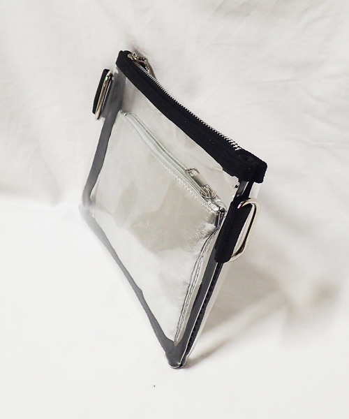 shopnikoniko(ショップニコニコ)の「サコッシュクリアバッグビニールバッグ(ショルダーバッグ・レディース・ブラック・フリー)」の3枚目の写真