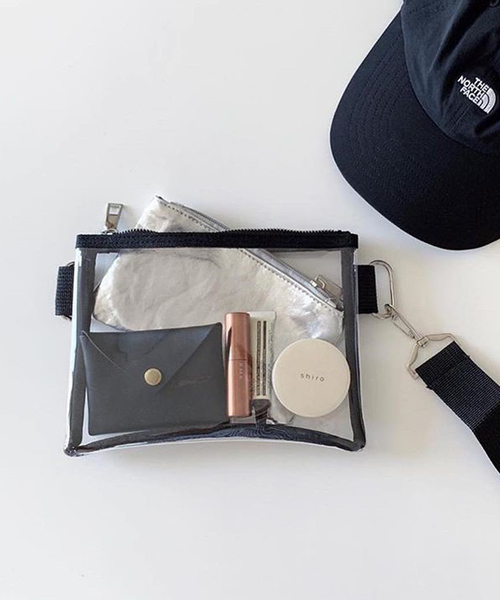 shopnikoniko(ショップニコニコ)の「サコッシュクリアバッグビニールバッグ(ショルダーバッグ・レディース・ブラック・フリー)」の13枚目の写真