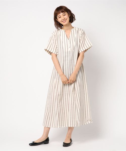 MOUSSY(マウジー)の「WAIST SHIRRING OP(ワンピース・レディース・ブラウン系その他/オレンジ/ライトブラック・FREE)」の7枚目の写真