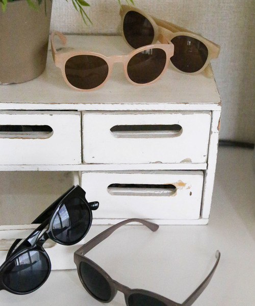 WEGO(ウィゴー)の「WEGO/カラーフレームボストンスモークレンズ(サングラス・メンズ・ブラック/ベージュ/グレー/ピンク・FREE)」の7枚目の写真