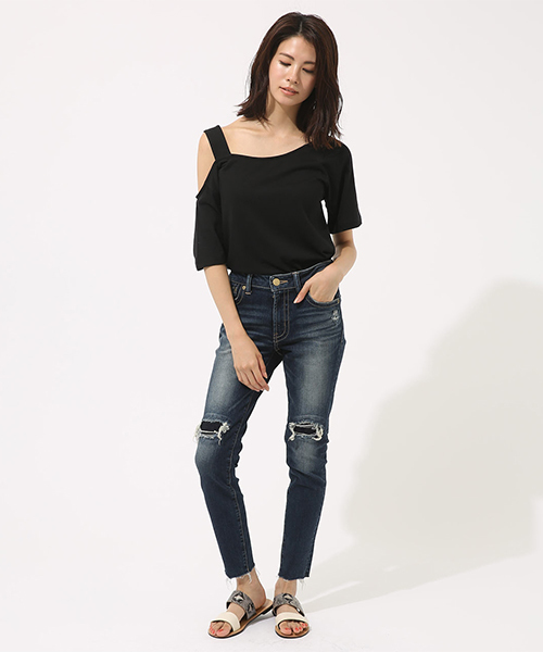 AZUL by moussy（アズールバイマウジー）の「【20190912販売禁止】リペアデニムスキニー（デニムパンツ・レディース・ダークブルー/ブルー・SMALL/X-SMALL/MEDIUM/LARGE）」の4枚目の写真