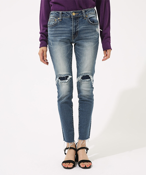 AZUL by moussy（アズールバイマウジー）の「【20190912販売禁止】リペアデニムスキニー（デニムパンツ・レディース・ダークブルー/ブルー・SMALL/X-SMALL/MEDIUM/LARGE）」の14枚目の写真