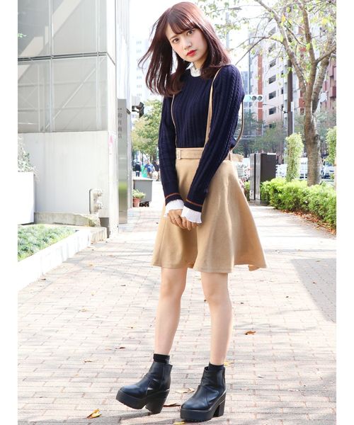 dazzlin（ダズリン）の「サス付フレアスカート（スカート・レディース・ブラック/ベージュ/ボルドー・SMALL/MEDIUM）」の18枚目の写真