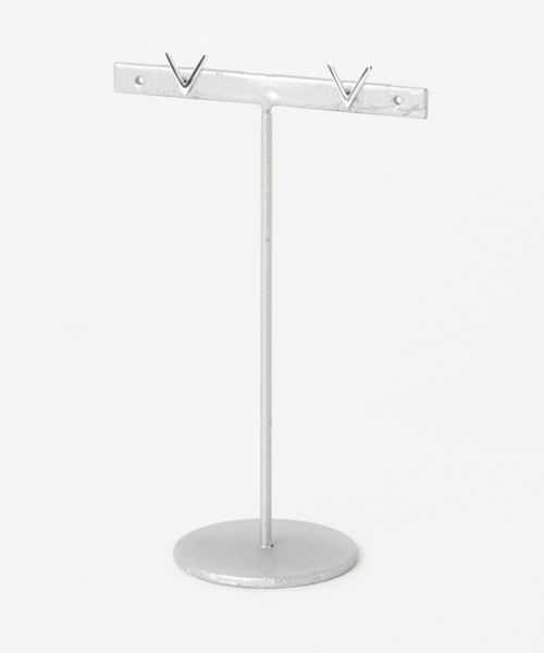 TONE SELECT GOODS(トーンセレクトグッズ)の「【925 SILVER ACC】VラインピアスSV925(OG)(ピアス(両耳用)・レディース・シルバー/ゴールド・FREE)」の4枚目の写真
