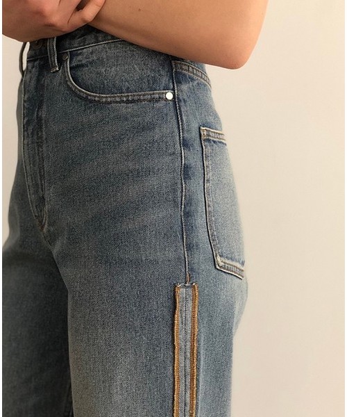 TODAYFUL（トゥデイフル）の「Ryan'sデニム（デニムパンツ・レディース・ブルー・23inch/24inch/25inch/26inch）」の15枚目の写真