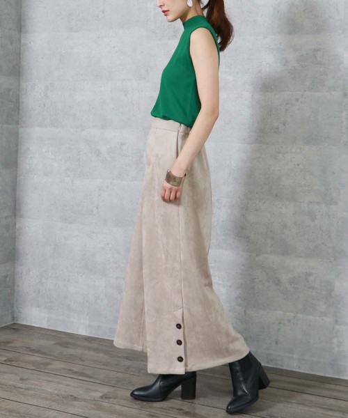 HER CLOSET(ハークローゼット)の「【HERCLOSET】ハイツイストハイネックノースリーブベーシックニット(ニット/セーター・レディース・ブラック/ベージュ/オフホワイト/ブルー/グリーン/テラコッタ/ラベンダー・M)」の8枚目の写真