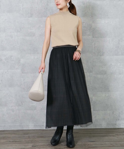 HER CLOSET(ハークローゼット)の「【HERCLOSET】ハイツイストハイネックノースリーブベーシックニット(ニット/セーター・レディース・ブラック/ベージュ/オフホワイト/ブルー/グリーン/テラコッタ/ラベンダー・M)」の20枚目の写真