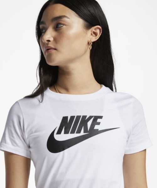 NIKE(ナイキ)の「ナイキ NIKE ウィメンズ エッセンシャル アイコン フューチュラ L/S Tシャツ BV6170(Tシャツ/カットソー・レディース・ブラック/ホワイト/ベビーピンク・S/M/L/XL)」の7枚目の写真