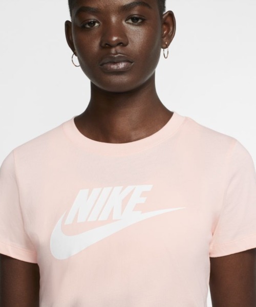 NIKE(ナイキ)の「ナイキ NIKE ウィメンズ エッセンシャル アイコン フューチュラ L/S Tシャツ BV6170(Tシャツ/カットソー・レディース・ブラック/ホワイト/ベビーピンク・S/M/L/XL)」の11枚目の写真