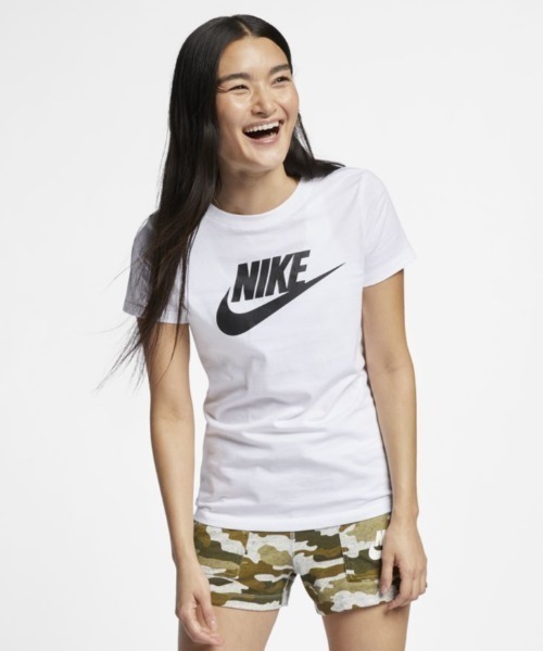 NIKE(ナイキ)の「ナイキ NIKE ウィメンズ エッセンシャル アイコン フューチュラ L/S Tシャツ BV6170(Tシャツ/カットソー・レディース・ブラック/ホワイト/ベビーピンク・S/M/L/XL)」の5枚目の写真