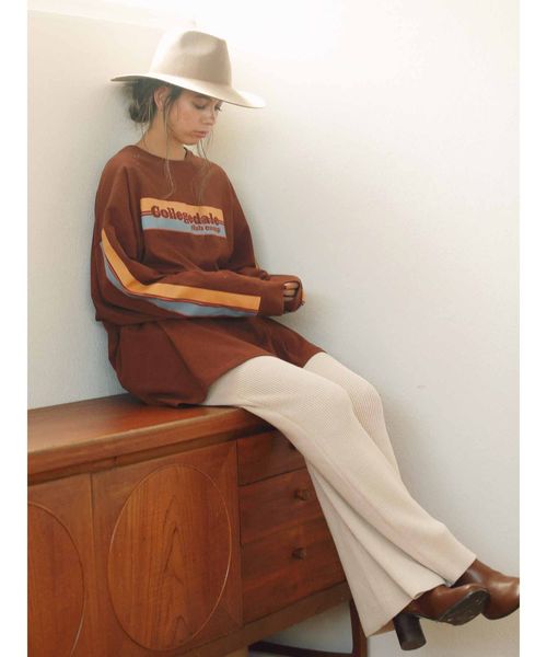 Ungrid(アングリッド)の「CollegedaleロゴロングスリーブTee(Tシャツ/カットソー・レディース・ネイビー/ブラウン/オフホワイト・FREE)」の20枚目の写真