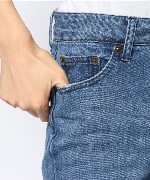 WEGO（ウィゴー）の「WEGO/ デニムダメージボーイズパンツ（デニムパンツ・レディース・オフホワイト/ブラック/インディゴブルー・MEDIUM/LARGE）」の6枚目の写真