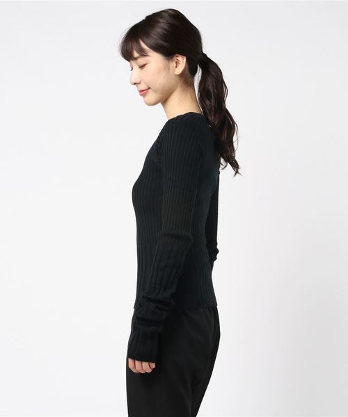 ENVYM（アンビー）の「ロングスリーブリブＫＮＩＴ（ニット/セーター・レディース・ホワイト/ブラック/ベージュ・FREE）」の4枚目の写真