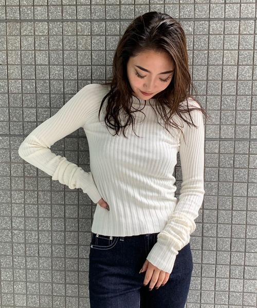 ENVYM（アンビー）の「ロングスリーブリブＫＮＩＴ（ニット/セーター・レディース・ホワイト/ブラック/ベージュ・FREE）」の9枚目の写真