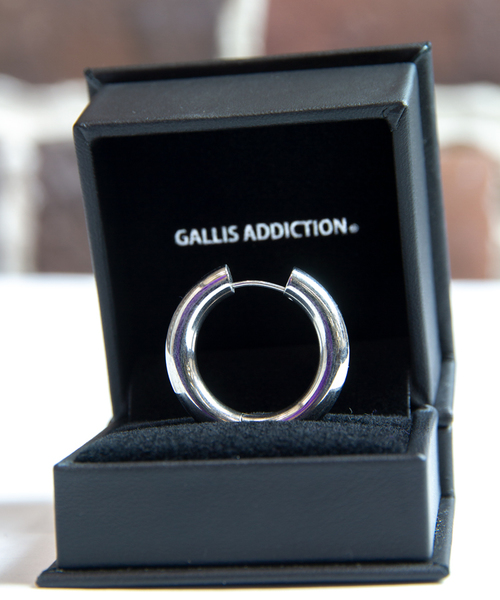 GALLIS ADDICTION（ガリスアディクション）の「GA・Smallﾊﾟｲﾌﾟﾋﾟｱｽ（ピアス（片耳用）・メンズ・ブラック/シルバー・FREE）」の3枚目の写真