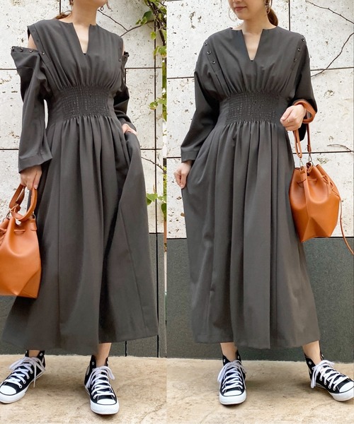 PICCIN(ピッチン)の「オープンショルダーワンピース(ワンピース・レディース・ネイビー/カーキ・MEDIUM)」の1枚目の写真