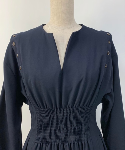 PICCIN(ピッチン)の「オープンショルダーワンピース(ワンピース・レディース・ネイビー/カーキ・MEDIUM)」の15枚目の写真