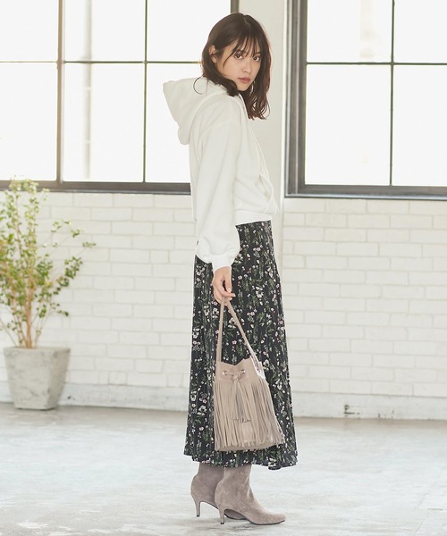 KOBE LETTUCE（コウベレタス）の「フリンジラウンドバッグ（ハンドバッグ・レディース・アイボリー/グレー/イエロー/グレイッシュベージュ・FREE）」の9枚目の写真