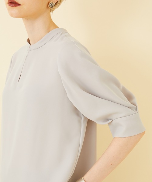 STUDIOUS（ステュディオス）の「【STUDIOUS】ハーフスリーブ２WAYブラウス（シャツ/ブラウス・レディース・ブラック/サックスブルー/ベージュ/ホワイト・FREE）」の5枚目の写真