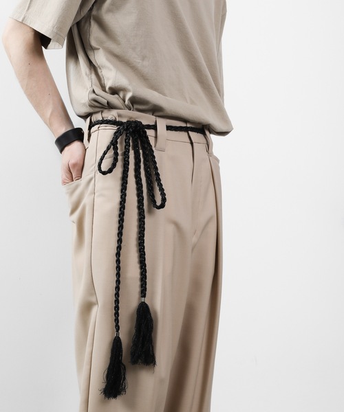KAZUYUKI KUMAGAI ATTACHMENT（カズユキクマガイアタッチメント）の「LIZARD CORD BRAID BELT（ベルト・メンズ・ブラック/ベージュ・ONE SIZE）」の5枚目の写真