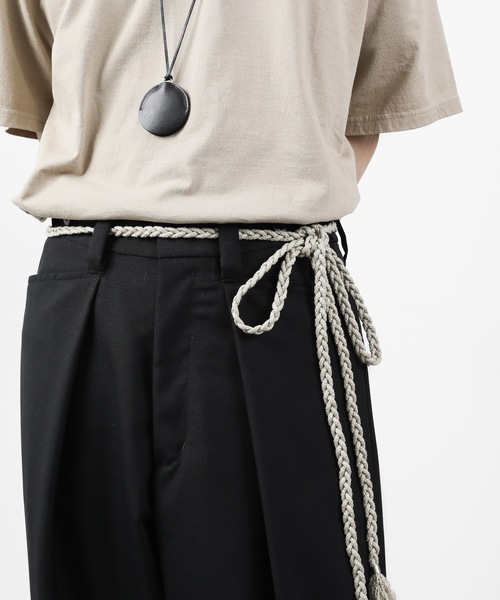 KAZUYUKI KUMAGAI ATTACHMENT（カズユキクマガイアタッチメント）の「LIZARD CORD BRAID BELT（ベルト・メンズ・ブラック/ベージュ・ONE SIZE）」の10枚目の写真