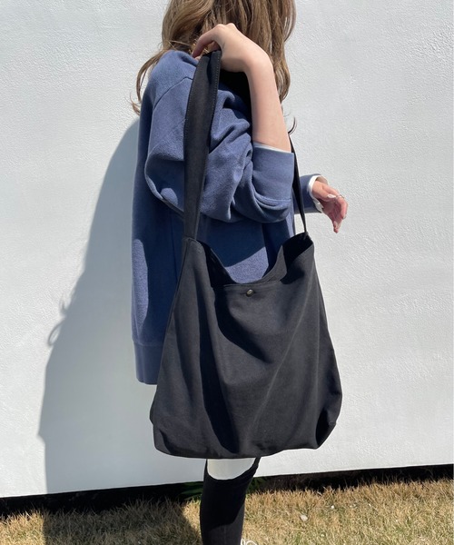 Ambre Neige（アンブルネージュ）の「キャンバスショルダーバック／【WEB/EC限定商品】（ショルダーバッグ・レディース・ブラック/ベージュ・FREE）」の14枚目の写真