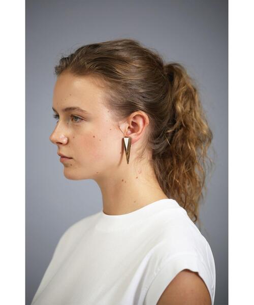 LOEFF（ロエフ）の「別注＜Haute Joaillerie AKIO MORI（オート ジュエラー アキオ モリ）＞ ボコテ SV イヤリング（イヤリング・レディース・ブラウン・FREE）」の3枚目の写真