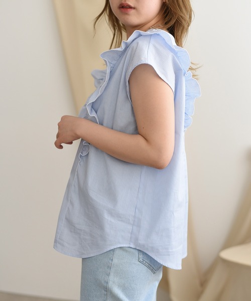 palm RICHE(ポームリシュ)の「ラッフルフリルフレンチスリーブトップス(シャツ/ブラウス・レディース・ブラック/オフホワイト/サックスブルー・M)」の5枚目の写真