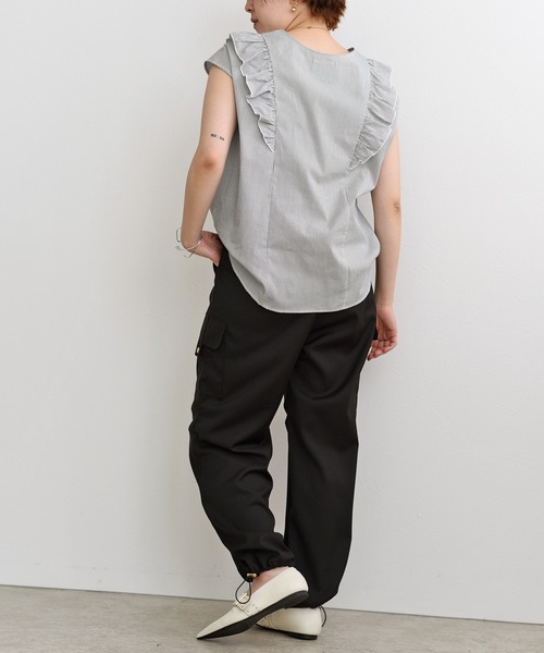 palm RICHE(ポームリシュ)の「ラッフルフリルフレンチスリーブトップス(シャツ/ブラウス・レディース・ブラック/オフホワイト/サックスブルー・M)」の22枚目の写真