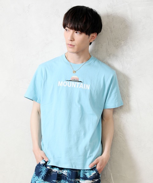 TopIsm(トップイズム)の「USAコットン ビッグシルエット刺繍入りプリント半袖Tシャツ(Tシャツ/カットソー・メンズ・ホワイト/ブラック/ベージュ/サックスブルー/ホワイト系その他/ブラック系その他/キャメル/ホワイト系その他2・LL/M/L)」の1枚目の写真