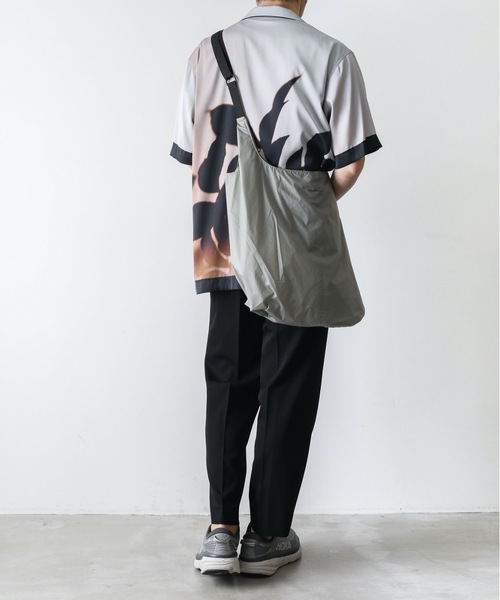 KAZUYUKI KUMAGAI ATTACHMENT(カズユキクマガイアタッチメント)の「PEサテンプリント S/S プリントシャツ(シャツ/ブラウス・メンズ・オレンジ/ブラウン・1/3/2)」の14枚目の写真