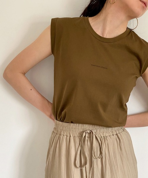 ottilie(オティーリエ)の「ちびロゴノースリーブ(Tシャツ/カットソー・レディース・チャコールグレー/ブラウン/オフホワイト/カーキ・FREE)」の10枚目の写真