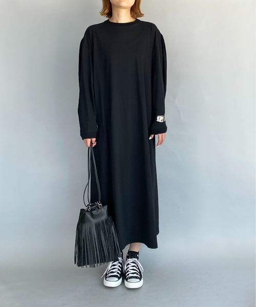 audrey and john wad（オードリーアンドジョンワッド）の「バック異素材ワンピース（ワンピース・レディース・ブラック/キャメル・M）」の4枚目の写真