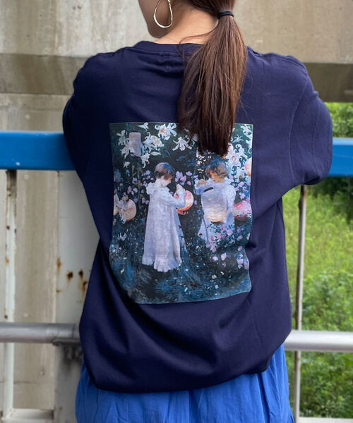 GLOSTER(グロスター)の「【Art collector】 JOHN SINGER SARGENT バックプリント アーティストフォトTシャツ(Tシャツ/カットソー・メンズ・ホワイト/ネイビー・M/L)」の2枚目の写真