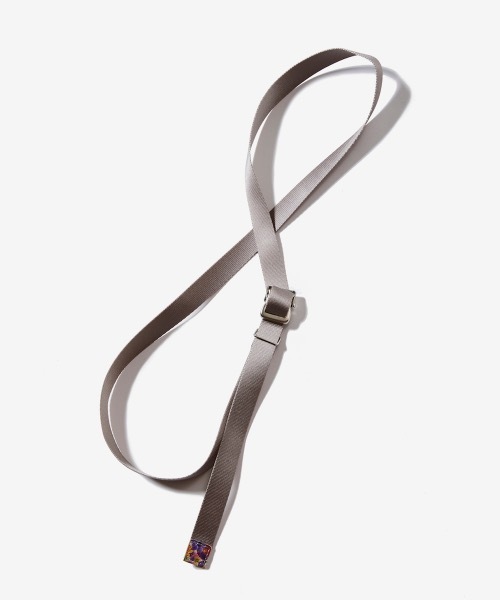 rehacer(レアセル)の「rehacer : Flower Color Tape Belt -Narrow Made in Japan / フラワーカラーテープベルト-ナローシルエット- メイドインジャパン(ベルト・メンズ・ブラック/ベージュ/ネイビー/カーキ/グレー系その他/レッド・FREE)」の3枚目の写真