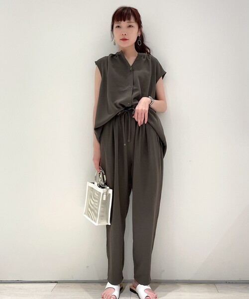 THE SHOP TK (ザ ショップ ティーケー )の「◆【イージーケア】麻調ノースリーブブラウス(シャツ/ブラウス・レディース・ブラック/オフホワイト/カーキ/イエロー/グリーン・12/13)」の19枚目の写真