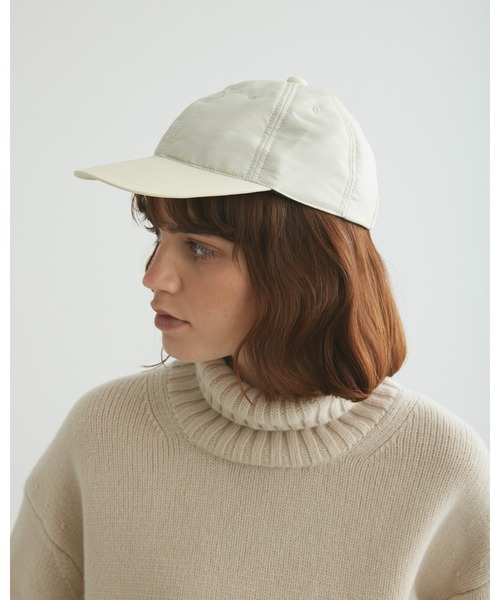 Traditional Weatherwear（トラディショナルウェザーウェア）の「BASIC PADDED CAP（キャップ・レディース・ネイビー/アイボリー/ブラック×ブラック・F）」の2枚目の写真