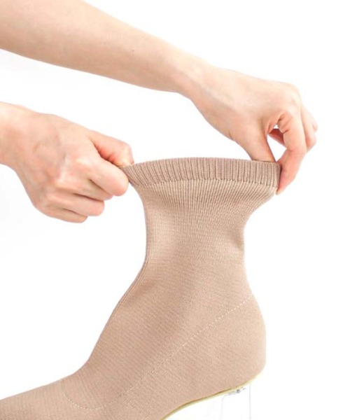 VIVIAN（ヴィヴィアン）の「クリアヒールニットショートブーツ（ブーツ・レディース・ベージュ/ブラック・S/M/L）」の6枚目の写真