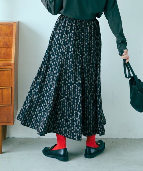 ANGIE（アンジー）の「マーメイドフレアスカート(幾何学柄）（スカート・レディース・ネイビー/アイボリー・FREE）」の18枚目の写真