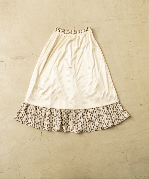 ANGIE（アンジー）の「マーメイドフレアスカート(幾何学柄）（スカート・レディース・ネイビー/アイボリー・FREE）」の9枚目の写真